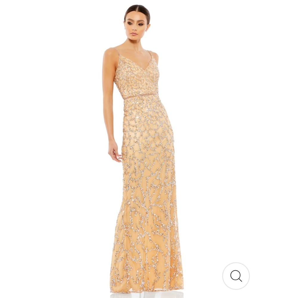 Mac Duggal SLEEVELESS V-NECK BEADED COLUMN GOWN